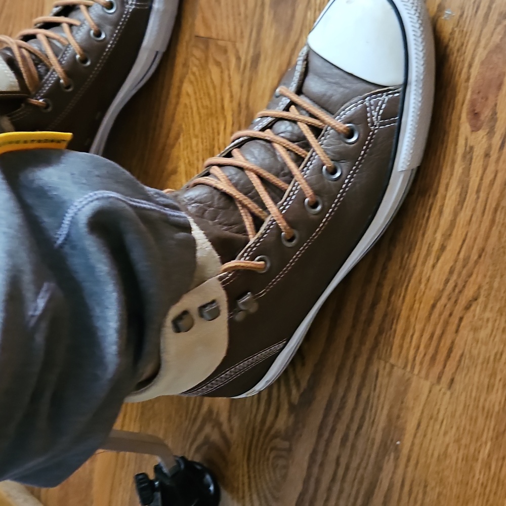 Converse Chuck Taylor ALL STARS, Brown and Cream High-Top Sneakers, 10 US - Picture 2 of 16